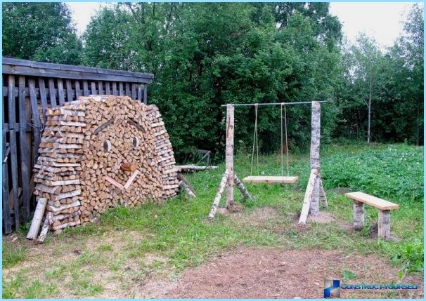 Wie man Holzstapel für Brennholz macht