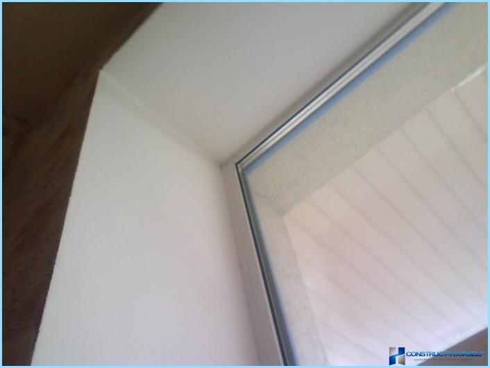 Kako napraviti padine od suhozida na prozorima