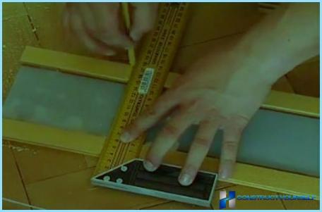 Как да инсталирате врата на акордеон със собствените си ръце