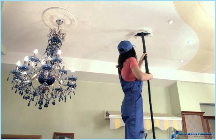 Kako oprati strop od rastezljive prostirke