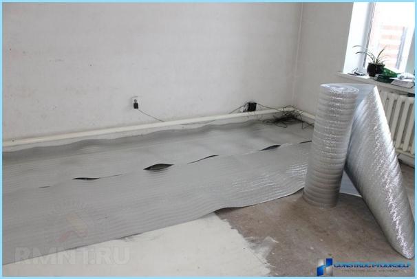 Installation einer Fußbodenheizung unter Linoleum