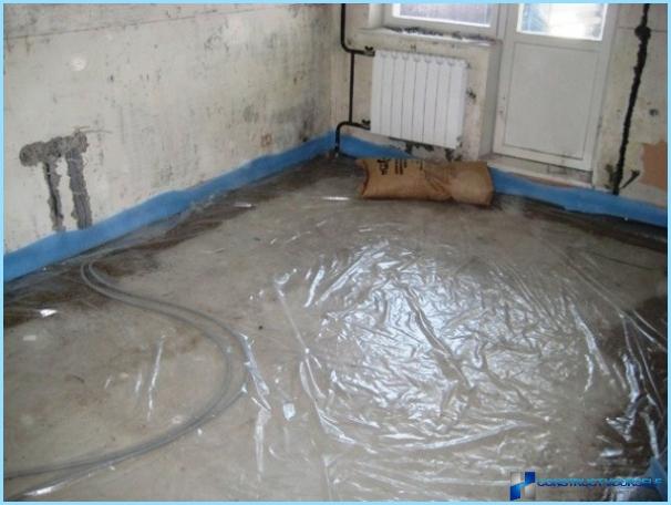 Expanded clay for dry screed floor with their hands