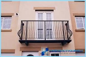 The differences between a balcony and a loggia