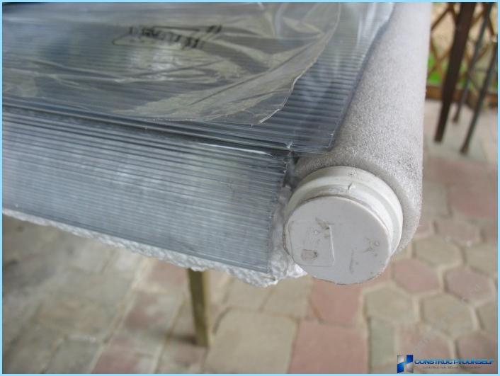The solar collector is made of polycarbonate