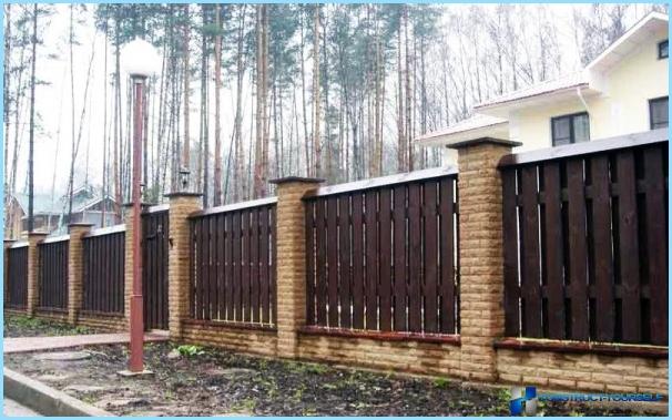 איך להכין גדר עץ לבית פרטי במו ידיכם