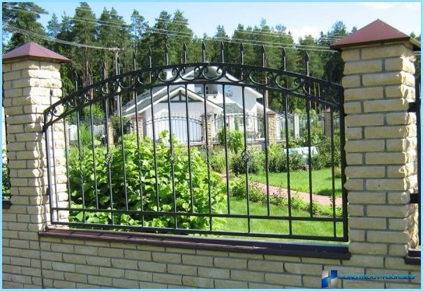 Installation of metal fence photo