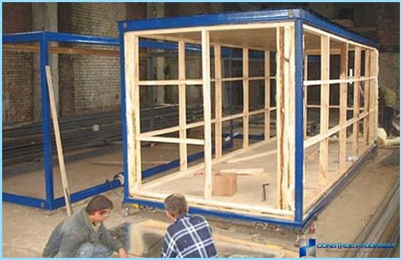 How to build a garage from sandwich panels with your own hands
