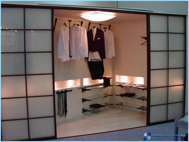The project is a small dressing room