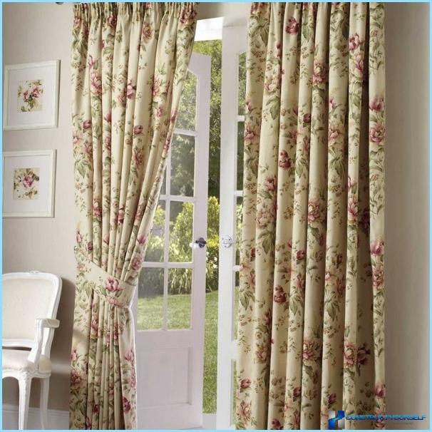How to choose curtains to Wallpaper