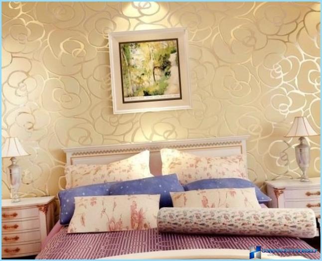 How to choose Wallpaper for a small room