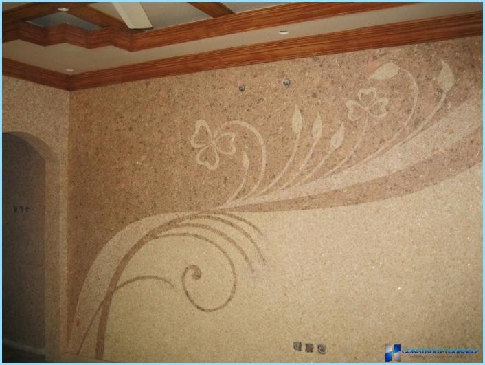 Application of liquid Wallpaper with your hands