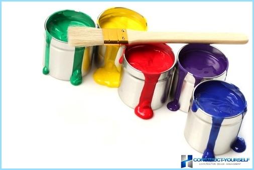Alkyd paint for interior and exterior use on metal and wood