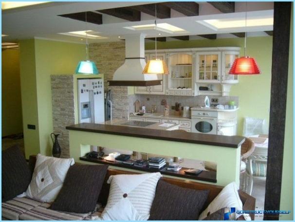 Gestaltung eines Wohnzimmers kombiniert mit einer Küche