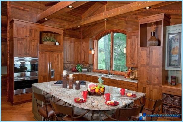 Küche in einem Holzhaus - modernes Design auf dem Land