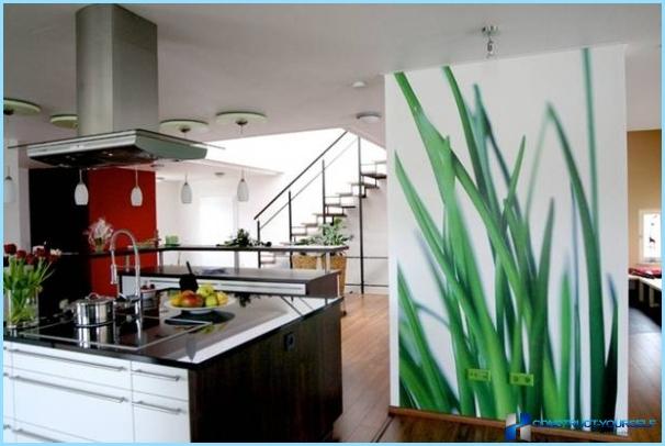 Wandbilder in der Küche, die den Raum erweitern