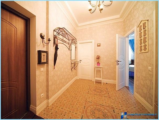 What Wallpaper to choose for a small hallway