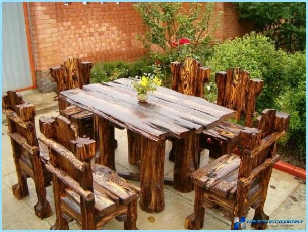 Come realizzare un tavolo di campagna in legno