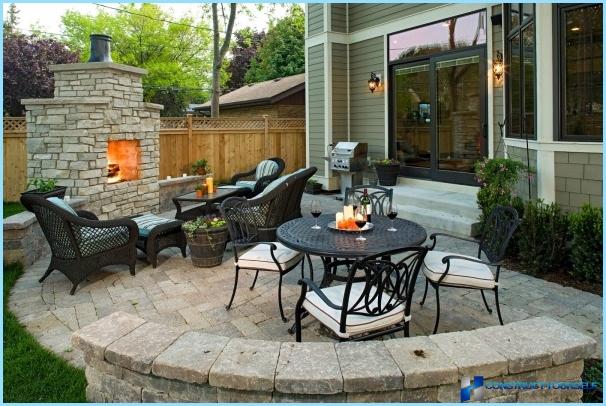 How to make a patio at the cottage