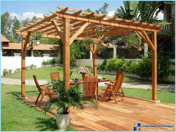 Wie man eine Pergola mit eigenen Händen macht, Schritt für Schritt Anleitung