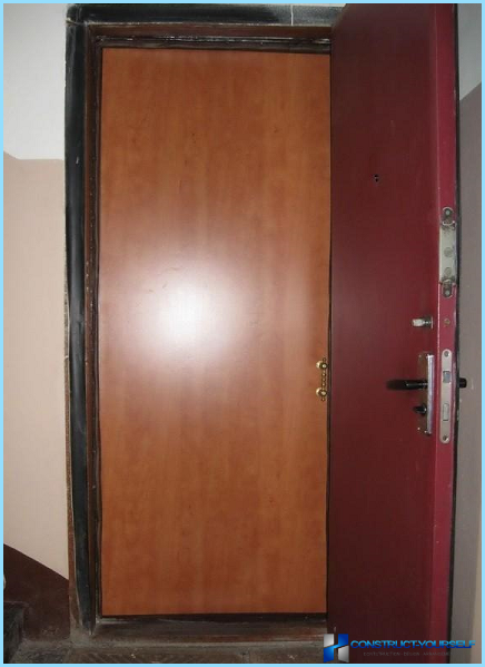 Cómo elegir la puerta de entrada al apartamento