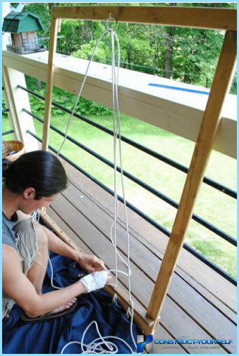 Hvordan man laver en hængekøje til et sommerhus med en gør-det-selv-ramme