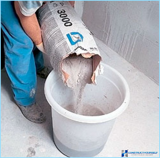 Preparation of the solution for plaster walls