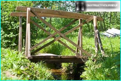 Vecchio ponte di legno