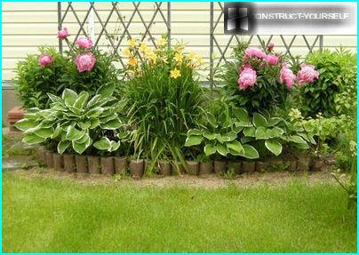 Simple flowerbed