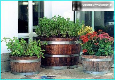 Flowerbed in tubs