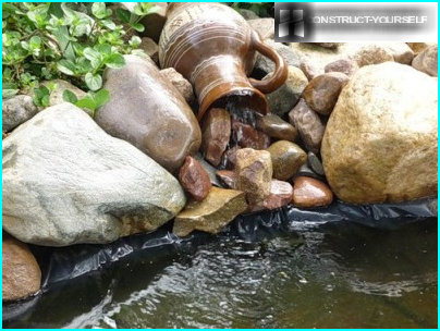 Escultura de jardín como la forma más fácil y efectiva de decorar el jardín.